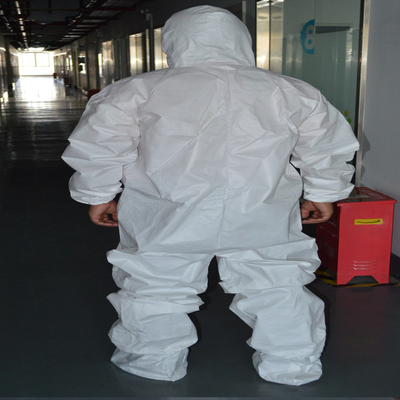 Combinaison protectrice de PE jetable blanc imperméable des costumes pp